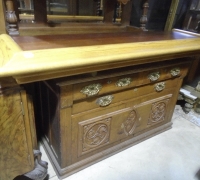 1057* 60'' W Top and Base