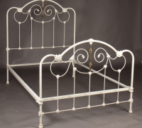 103-antique-iron-bed