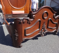 91-antique-carved-bed