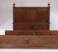 69-antique-carved-bed-panels