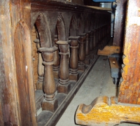 1410-sold - antique-carved-gothic-railing
