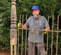 1NNNNN..9 Great Posts + 142 fence x 58 " h...