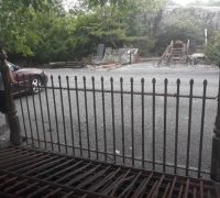 2X-c.1870-171-ft-x-45-in-h.-Antique-Fence-plus-20-matching-60-in-h-Posts