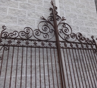 2A-antique-iron-gate-2-sets