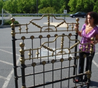 511-antique-iron-bed