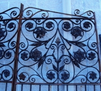 523-antique-iron-gate