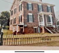 1E...1 OF THE FINEST ANTIQUE FENCE IN THE USA....145 FT L X 46" H + 1 GATE+ 6 POSTS