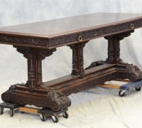 287 -sold -79  X    32    X  31 H      GREAT   CARVED  TABLE